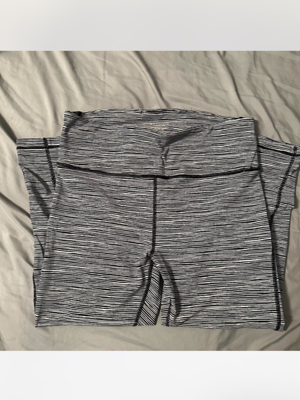 Athleta Cropped Leggings